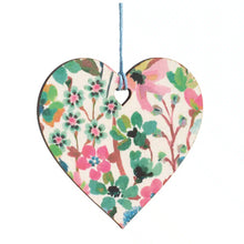 Cargar imagen en el visor de la galería, 2D Hanging Heart Decoration

