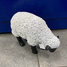 Cargar imagen en el visor de la galería, Large Sheep
