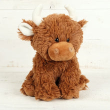Charger l&#39;image dans la galerie, Cuddly Brown Highland Cow
