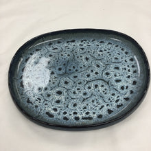 Cargar imagen en el visor de la galería, Blue Shallow Dish
