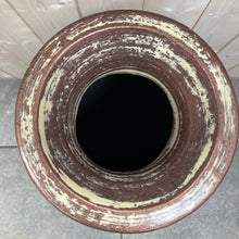 Charger l&#39;image dans la galerie, Large Grey Barrel Vase
