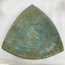 Cargar imagen en el visor de la galería, Large Triangular Dish
