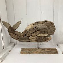Afbeelding in Gallery-weergave laden, Driftwood Whale on plinth
