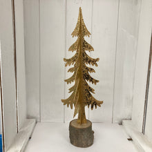 Afbeelding in Gallery-weergave laden, Metal Tree on Log Base
