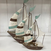 Afbeelding in Gallery-weergave laden, Sailboats
