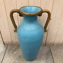 Charger l&#39;image dans la galerie, Grand vase à anse (bleu sarcelle pastel)
