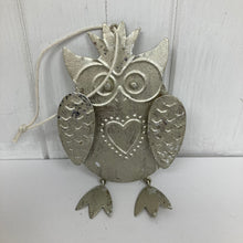 Afbeelding in Gallery-weergave laden, Hanging Owls
