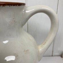 Afbeelding in Gallery-weergave laden, Small Rustic Cream Jug
