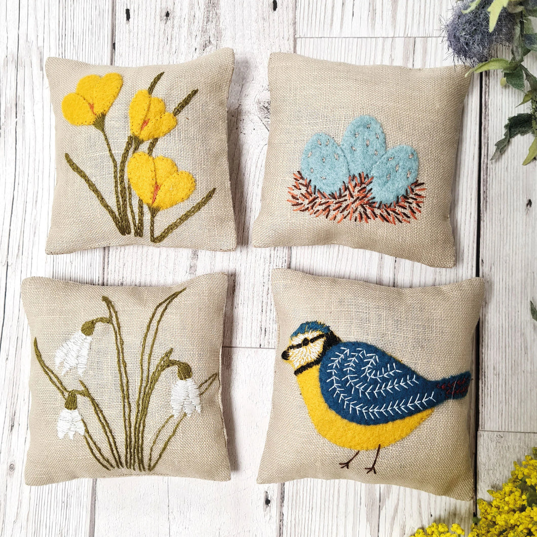 Linen, spring Garden Lavender Embroidery Bags Kit