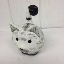 Load image into Gallery viewer, Wooden Sitting Cats
