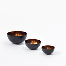 Cargar imagen en el visor de la galería, Set of 3 Tealight Holders
