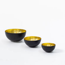 Cargar imagen en el visor de la galería, Set of 3 Tealight Holders
