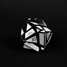 Charger l&#39;image dans la galerie, Cube Fantôme
