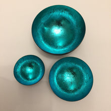 Cargar imagen en el visor de la galería, Set of 3 Tealight Holders - The Coast Office
