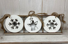 Afbeelding in Gallery-weergave laden, Angels and Snowflake Hangings - The Coast Office
