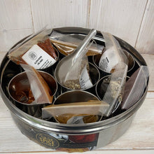 Cargar imagen en el visor de la galería, Spice Kitchen - Middle Eastern and African Spices Tin - The Coast Office
