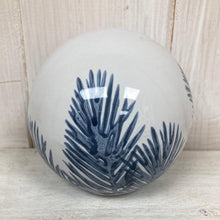 Cargar imagen en el visor de la galería, Feathery Fern Spheres - The Coast Office
