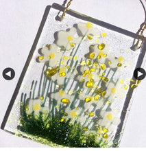 Cargar imagen en el visor de la galería, Pam Peters: Fused Glass Flower Tokens - The Coast Office
