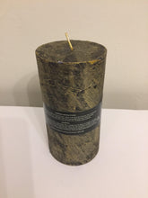 Afbeelding in Gallery-weergave laden, Antique Poured Pillar Candles - The Coast Office
