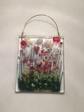 Afbeelding in Gallery-weergave laden, Pam Peters: Fused Glass Flower Tokens - The Coast Office
