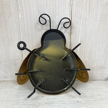 Afbeelding in Gallery-weergave laden, Metal Bumblebee Wall Art - The Coast Office
